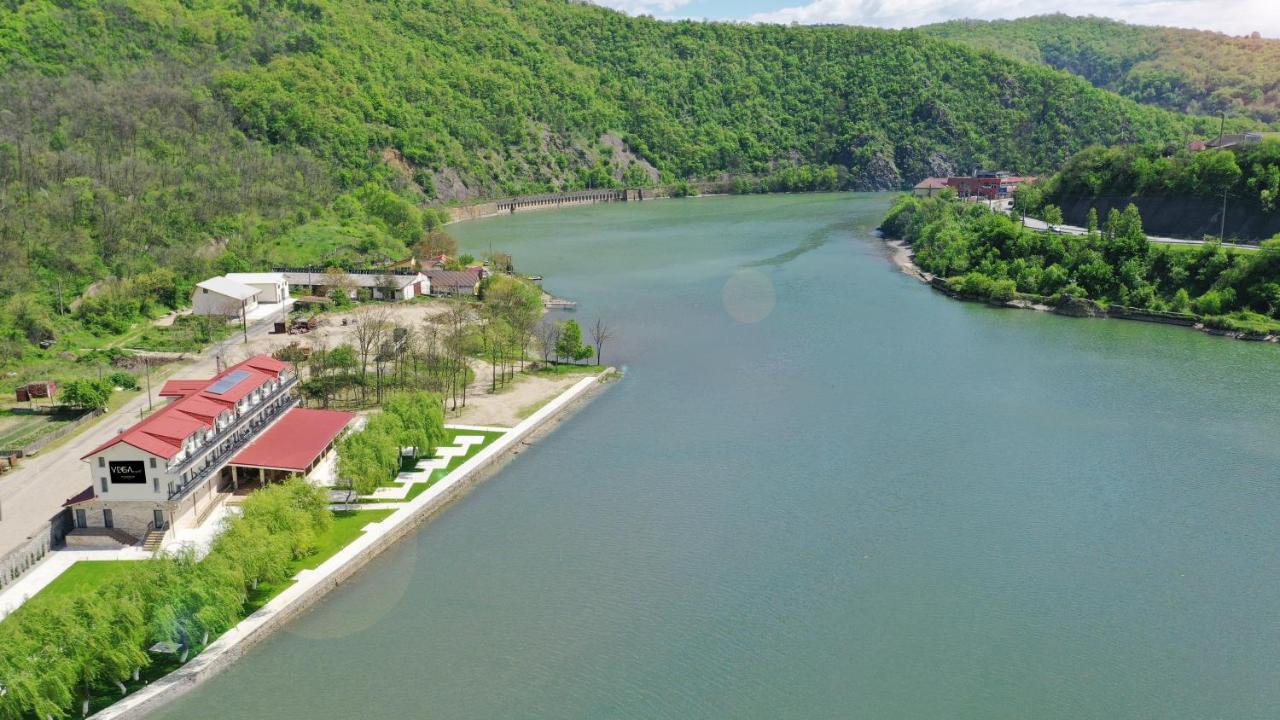 Vega Resort Restaurant & Lodge Orşova Exterior foto